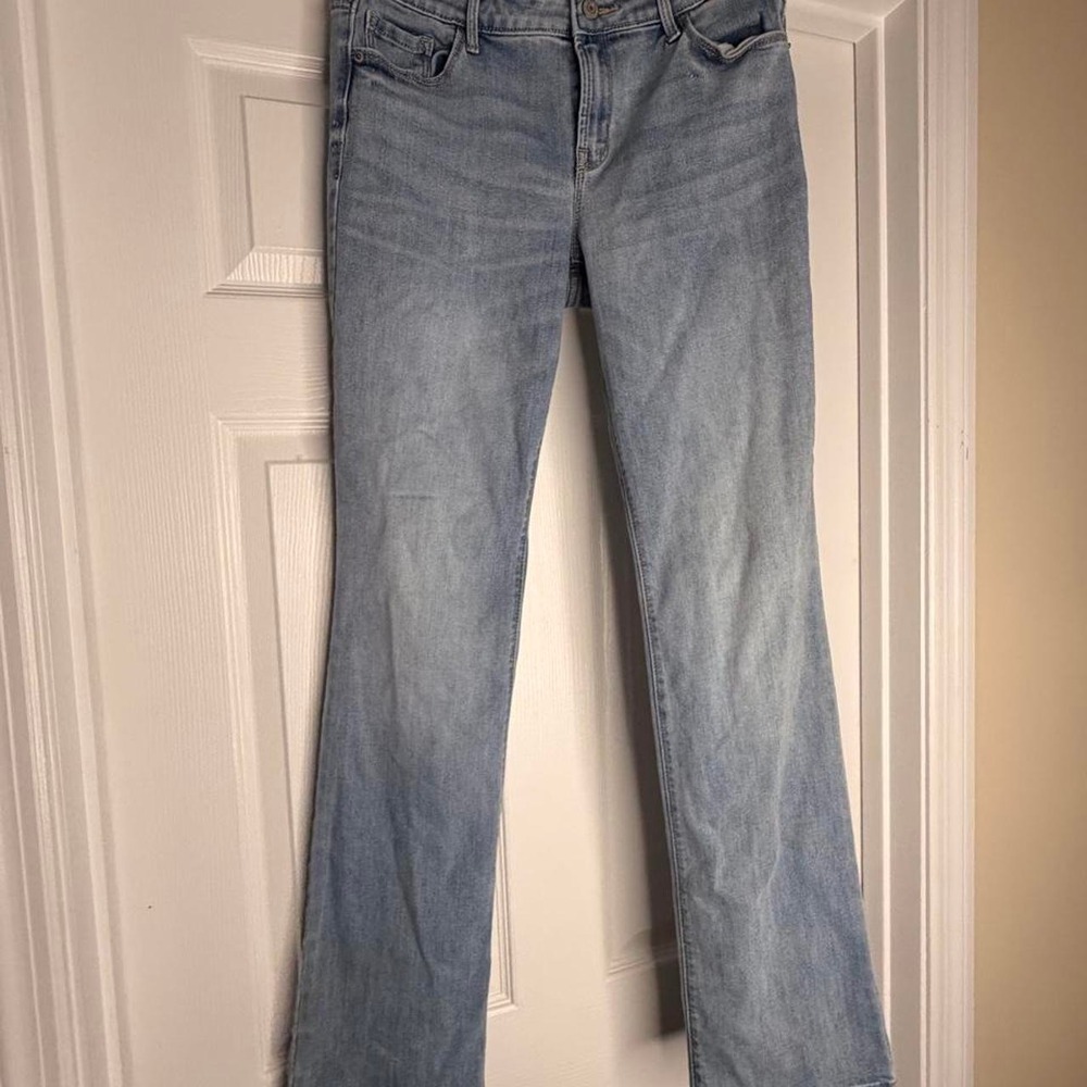 Old Navy Kicker Boot-Cut Jeans Light Wash Denim Womens 6 Long